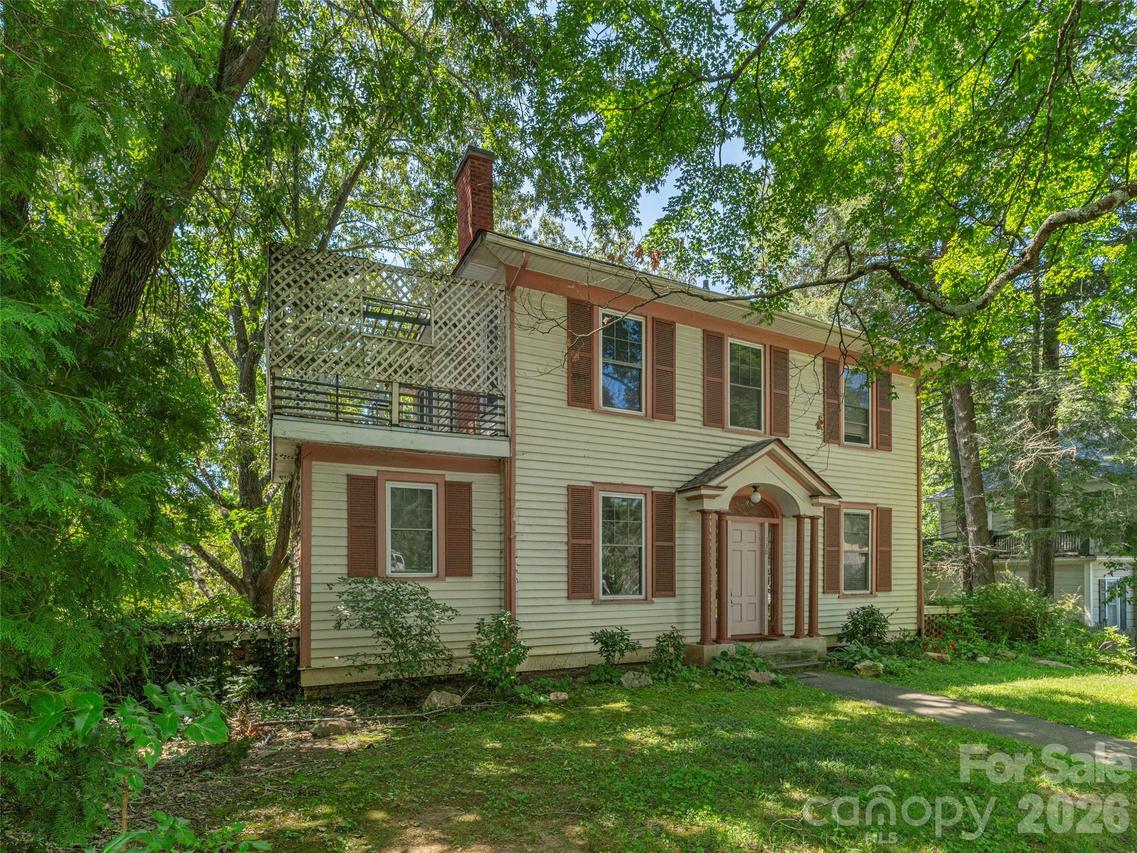 130 Edwin Pl., Asheville, NC 28801