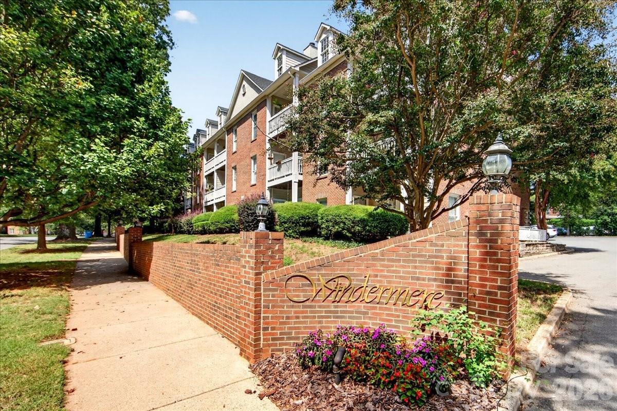 301 Queens Rd. #106, Charlotte, NC 28204