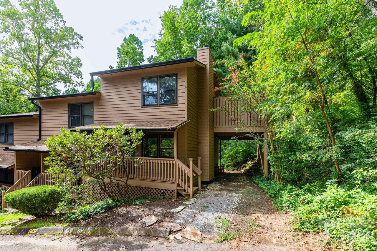 404 Buck Cove Ter., Asheville, NC 28805
