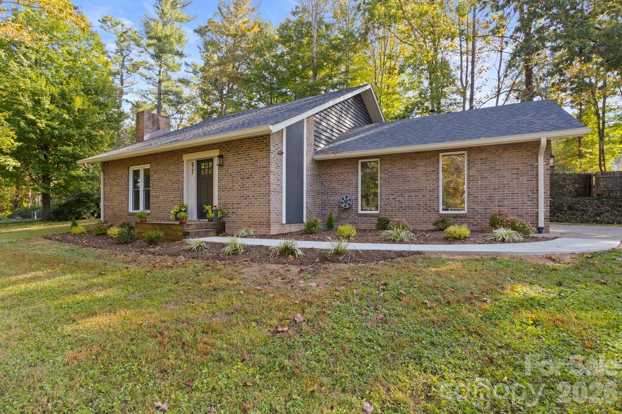 97 Wilkie Way, Fletcher, NC 28732