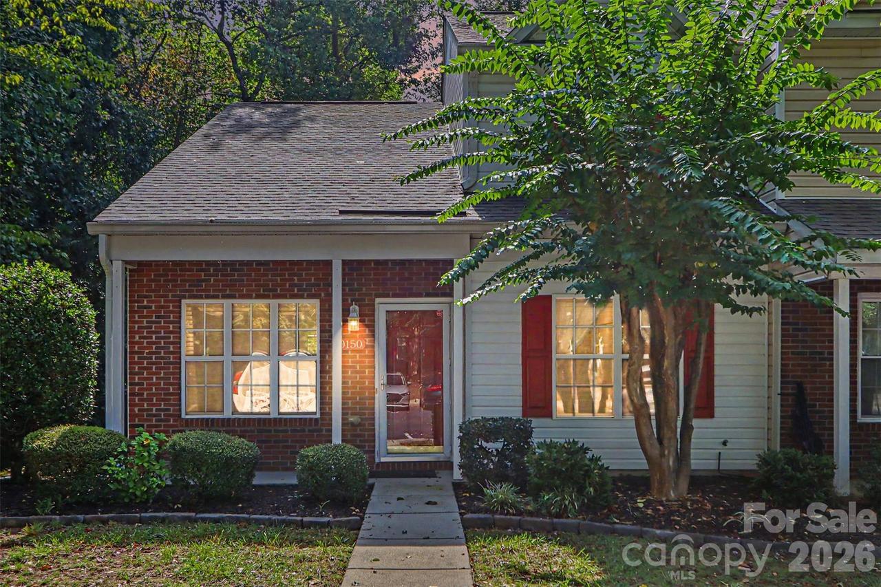 10150 Frosty Ln., Charlotte, NC 28216