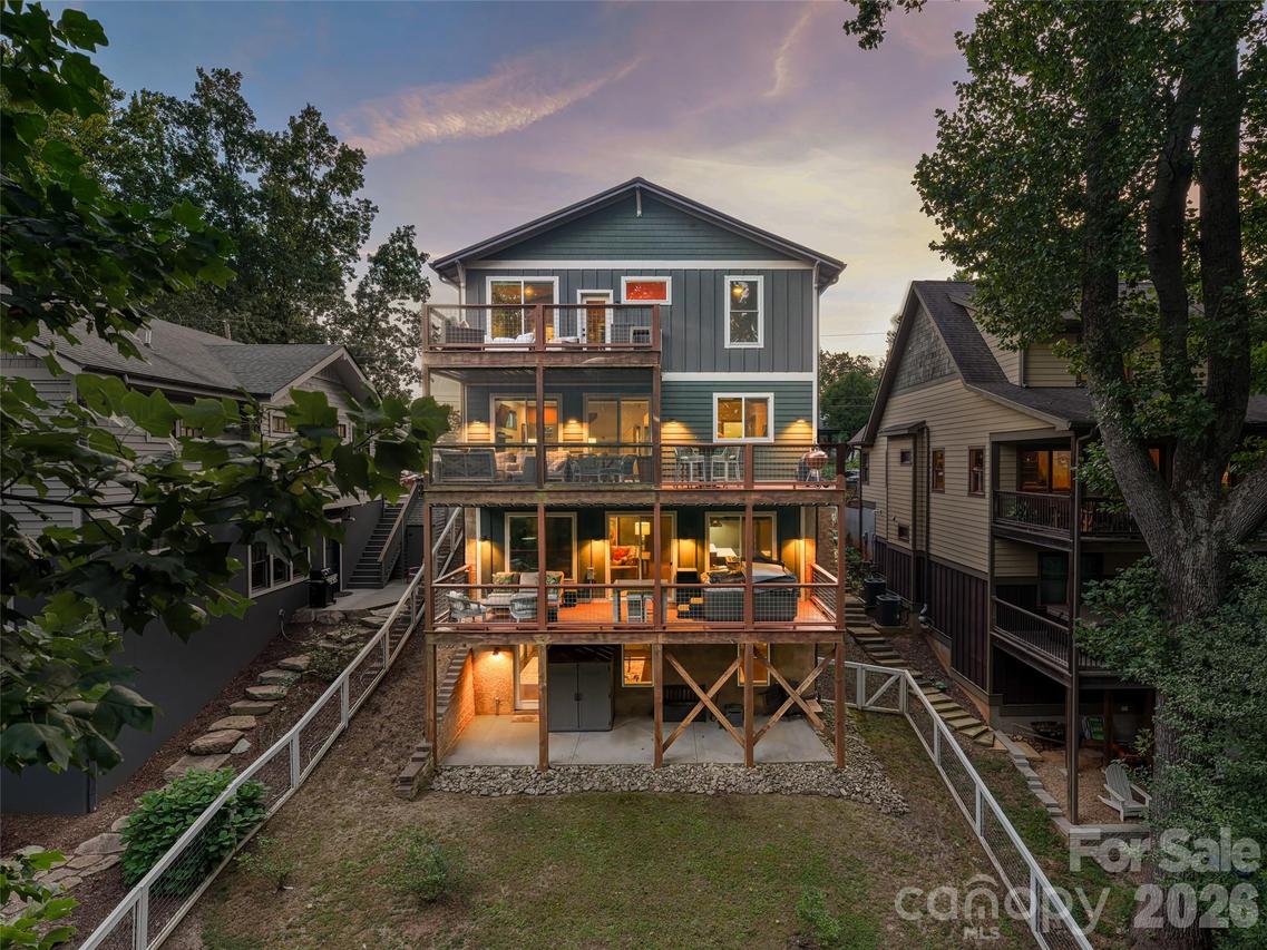 158 Riverview Dr., Asheville, NC 28806