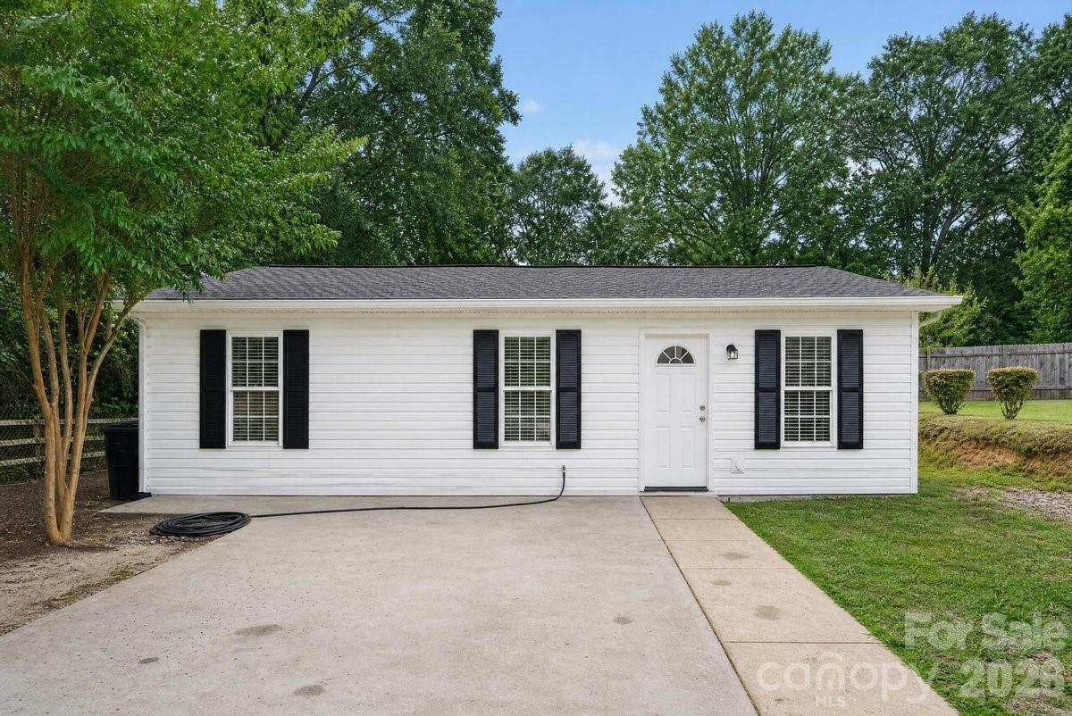 407 S Trenton St., Gastonia, NC 28052
