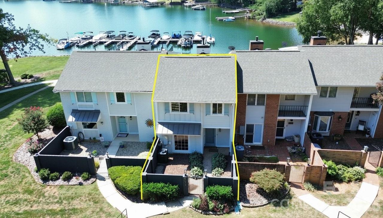 8014 Westcape Dr., Denver, NC 28037