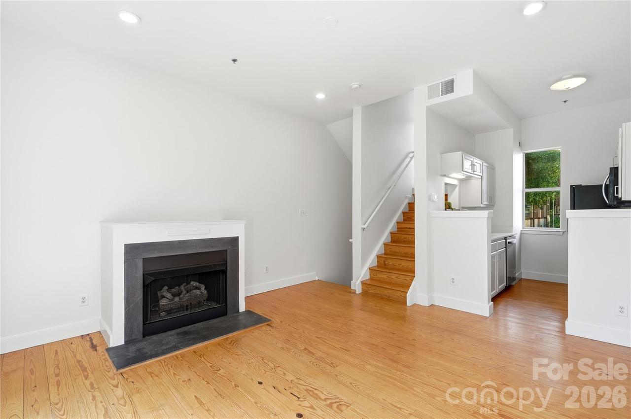2090 Atherton Heights Ln., Charlotte, NC 28203