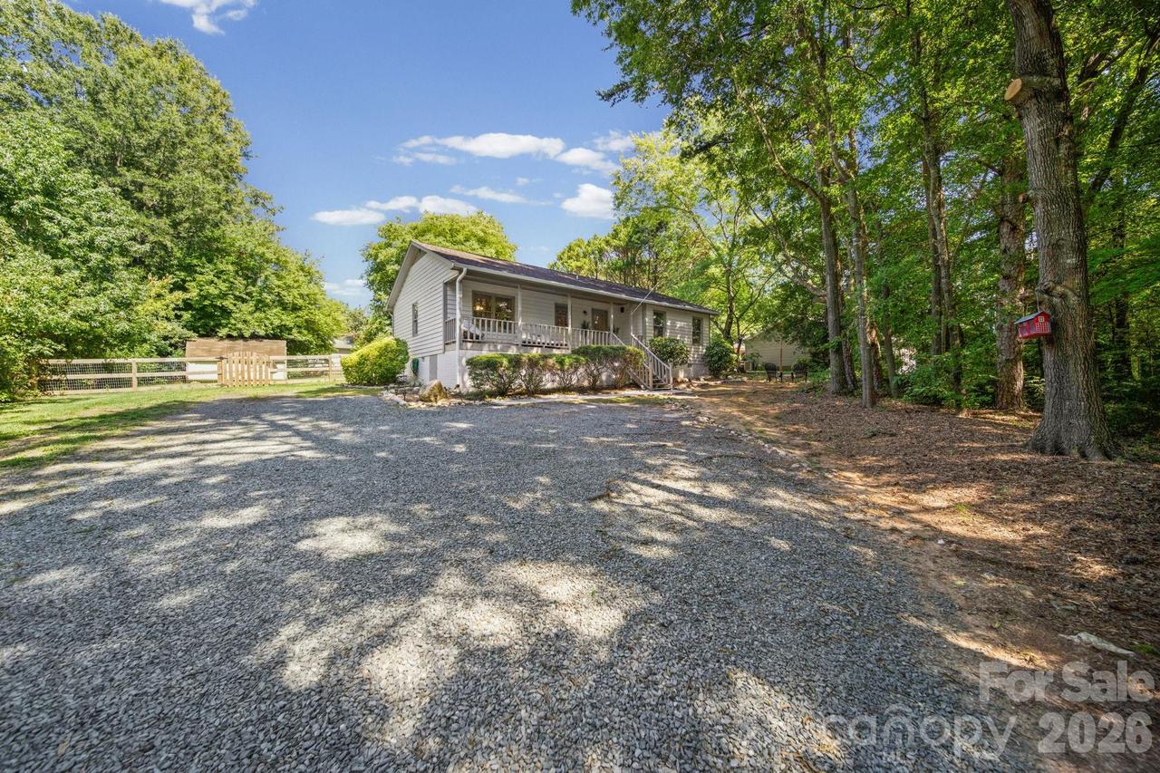 3600 Wonderland Dr., Matthews, NC 28104