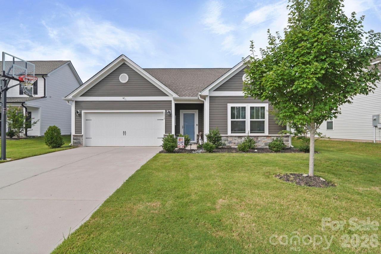 2015 Mcdonald Dr., Stanfield, NC 28163