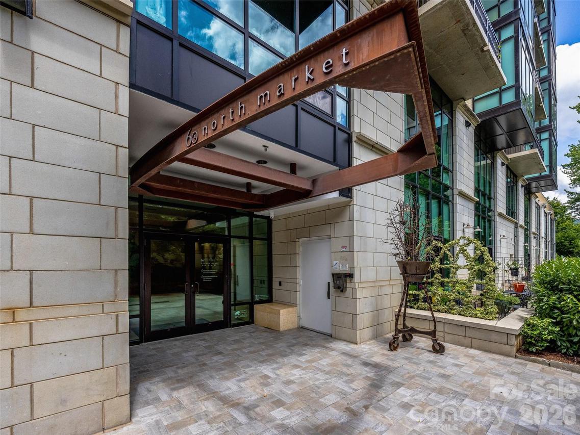 60 N Market St. #117, Asheville, NC 28801