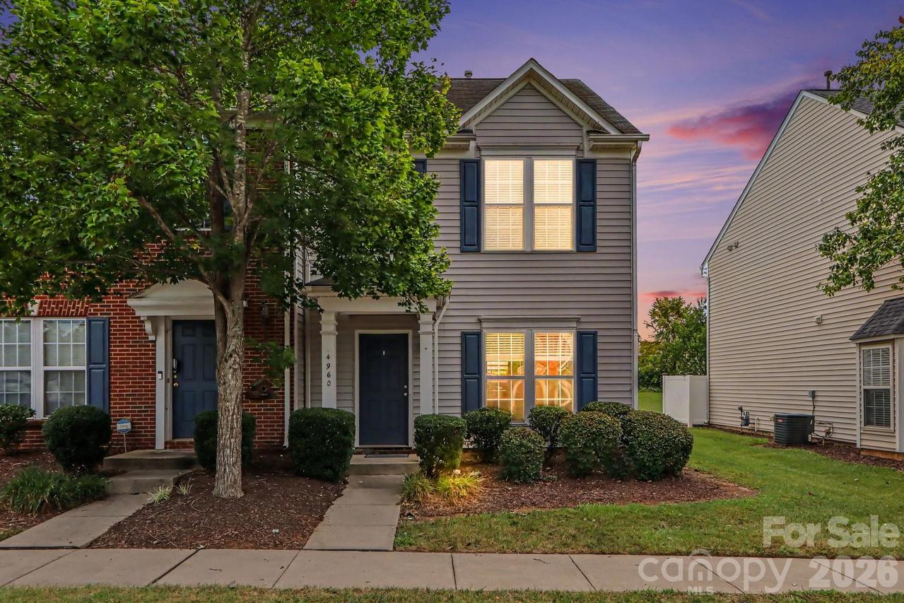 4960 Sunburst Ln., Charlotte, NC 28213