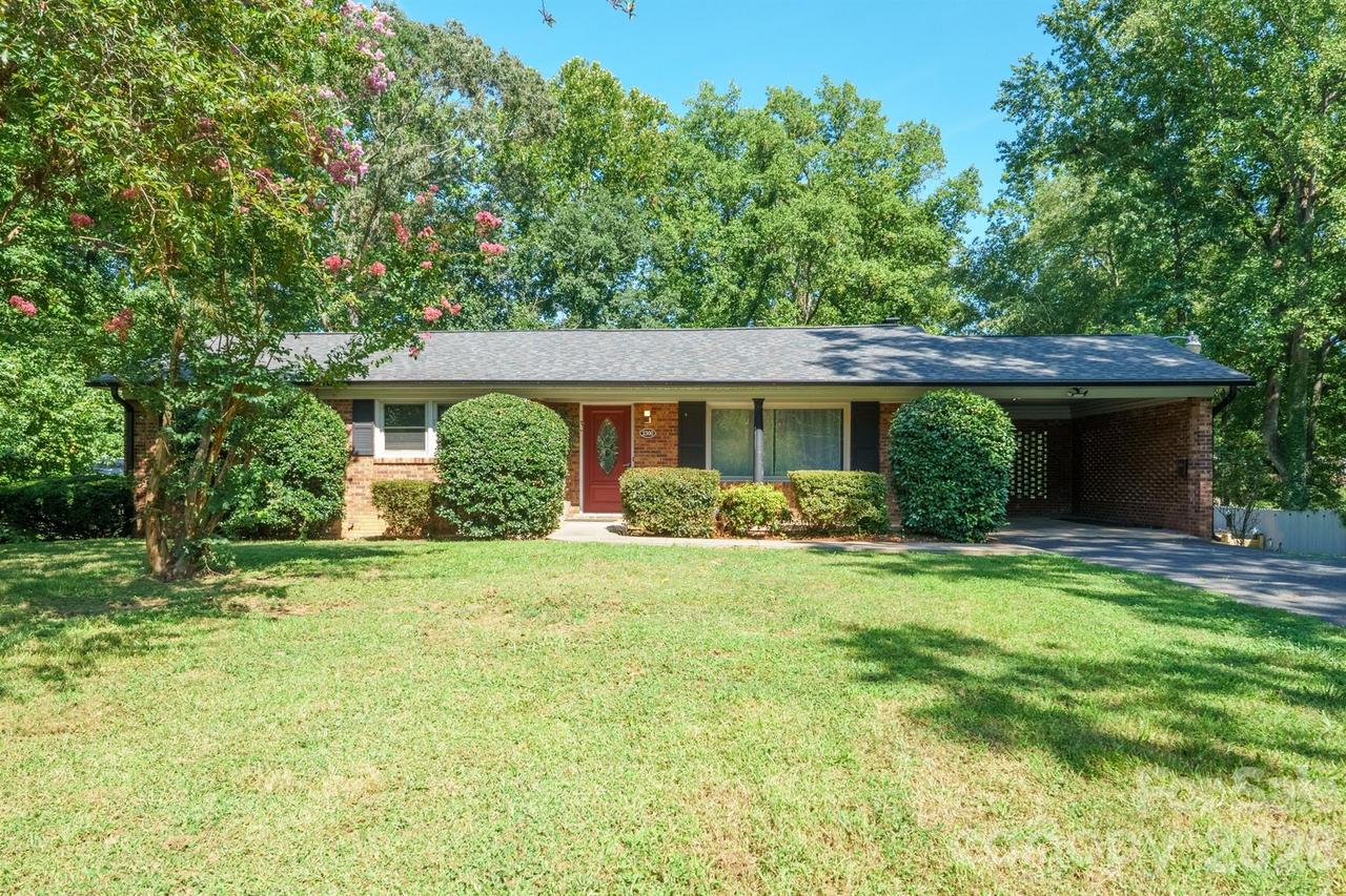 2300 Brookwood Rd., Lincolnton, NC 28092