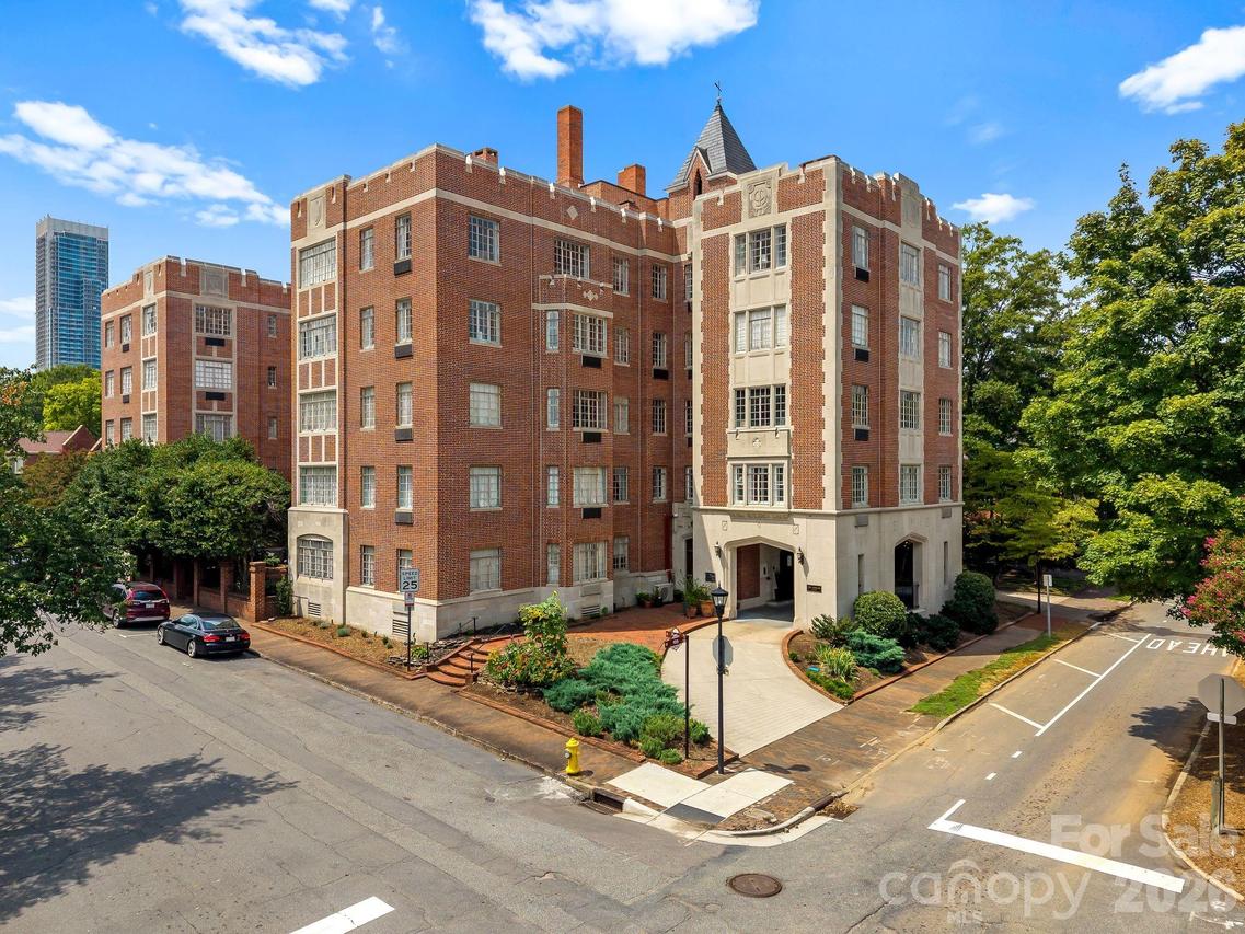 301 W 10th St. #407, Charlotte, NC 28202
