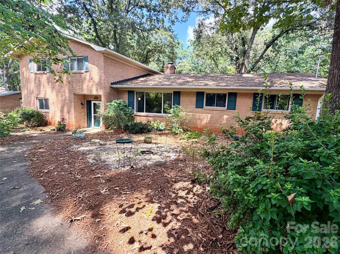 4819 Carousel Dr., Charlotte, NC 28212