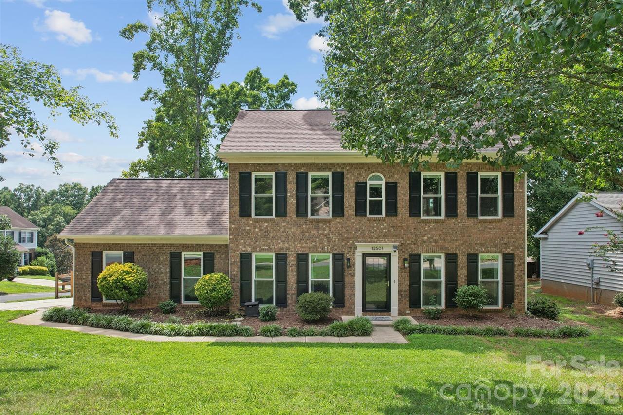 12501 Diamond Dr., Pineville, NC 28134