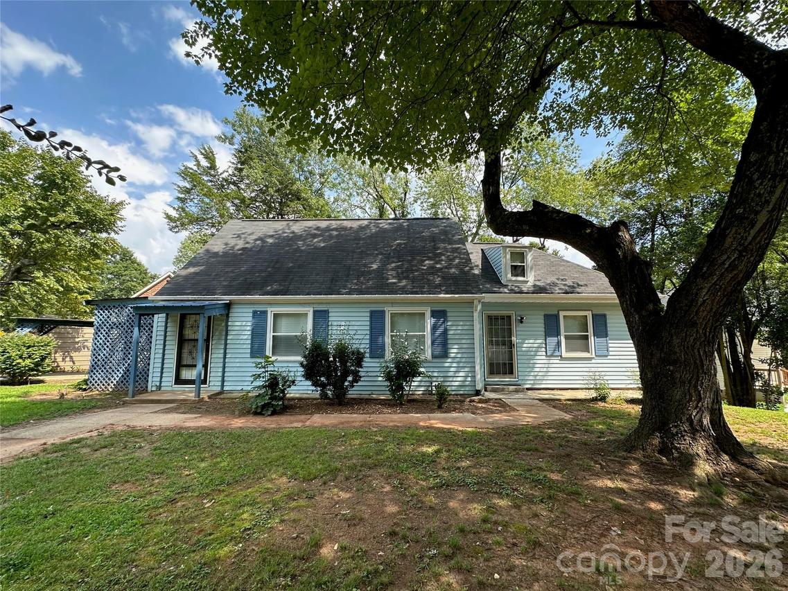 1012 Louise Rd., Winston Salem, NC 27107
