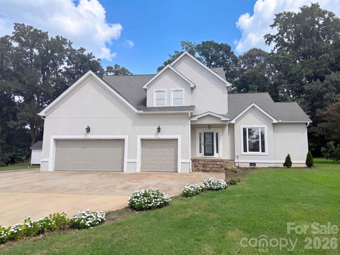 142 Bain Ln., Mooresville, NC 28117