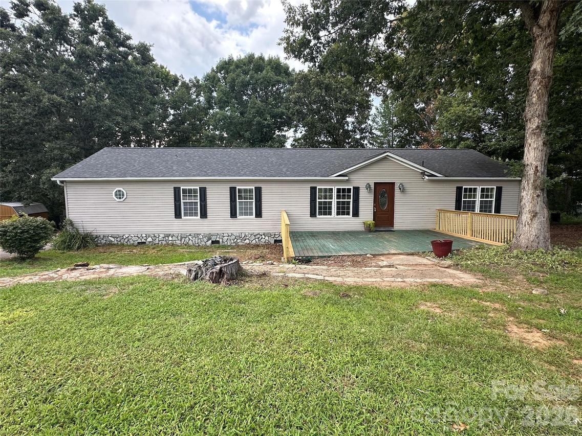 4786 Briar Ct., Granite Falls, NC 28630