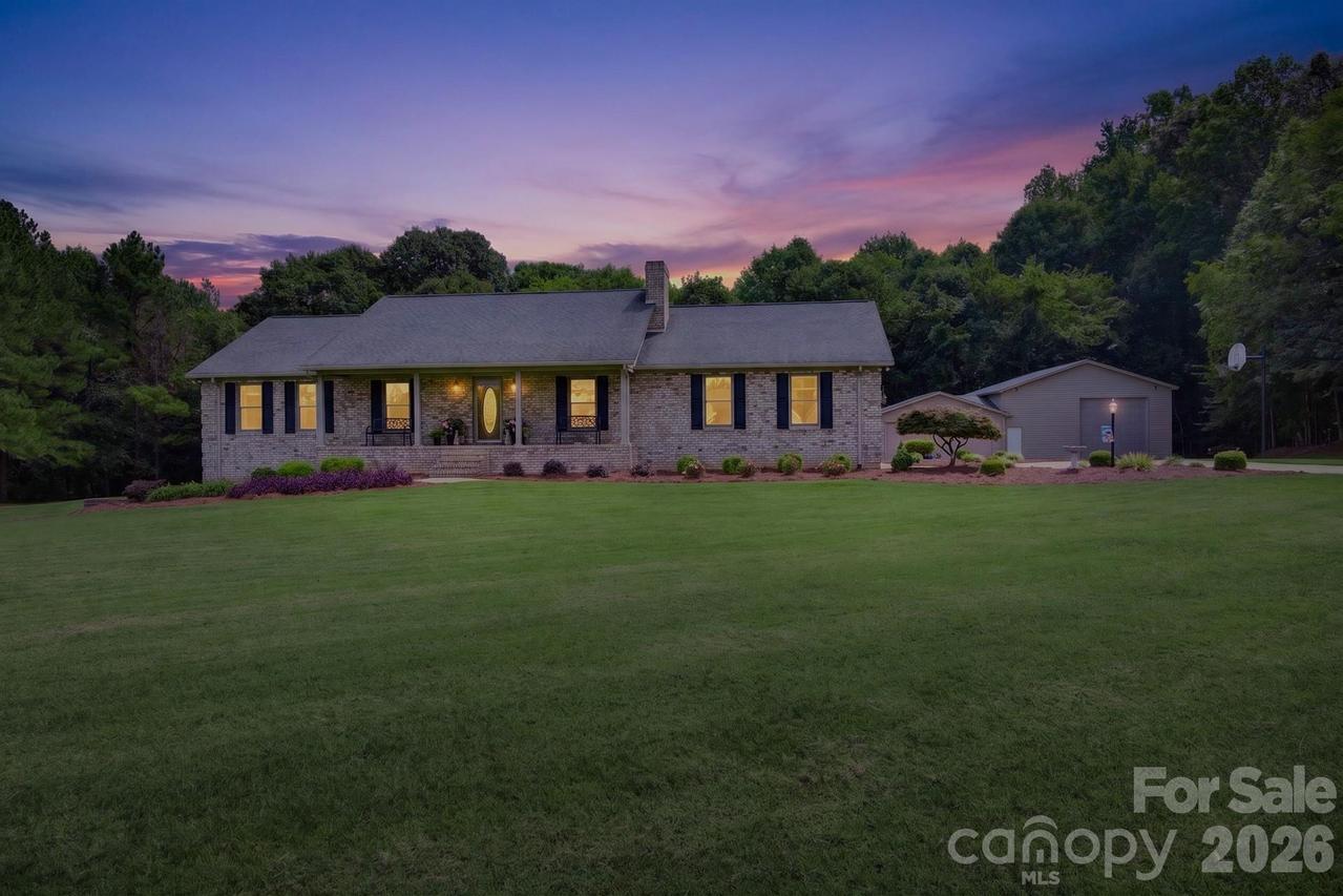525 Gin Rd., Rockwell, NC 28138