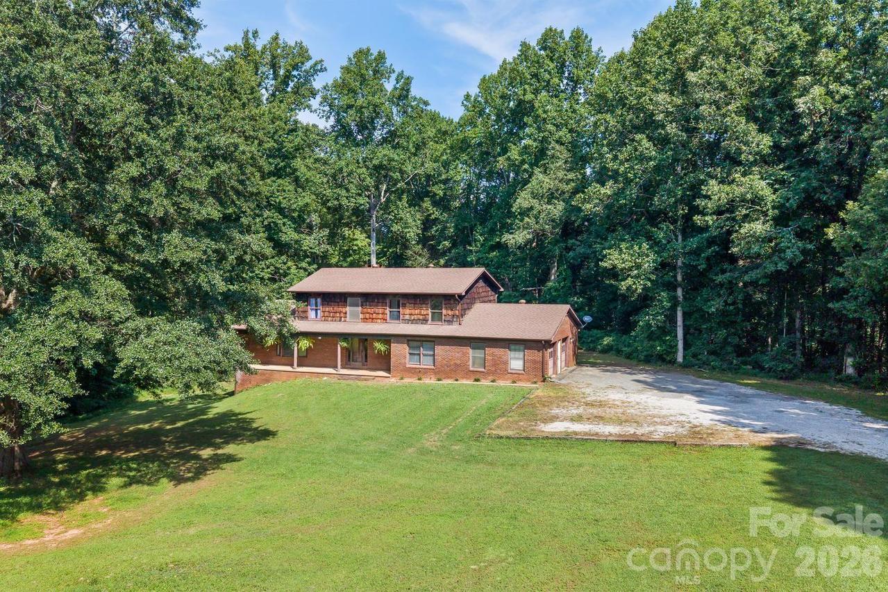 94 Stone Dr., Marion, NC 28752