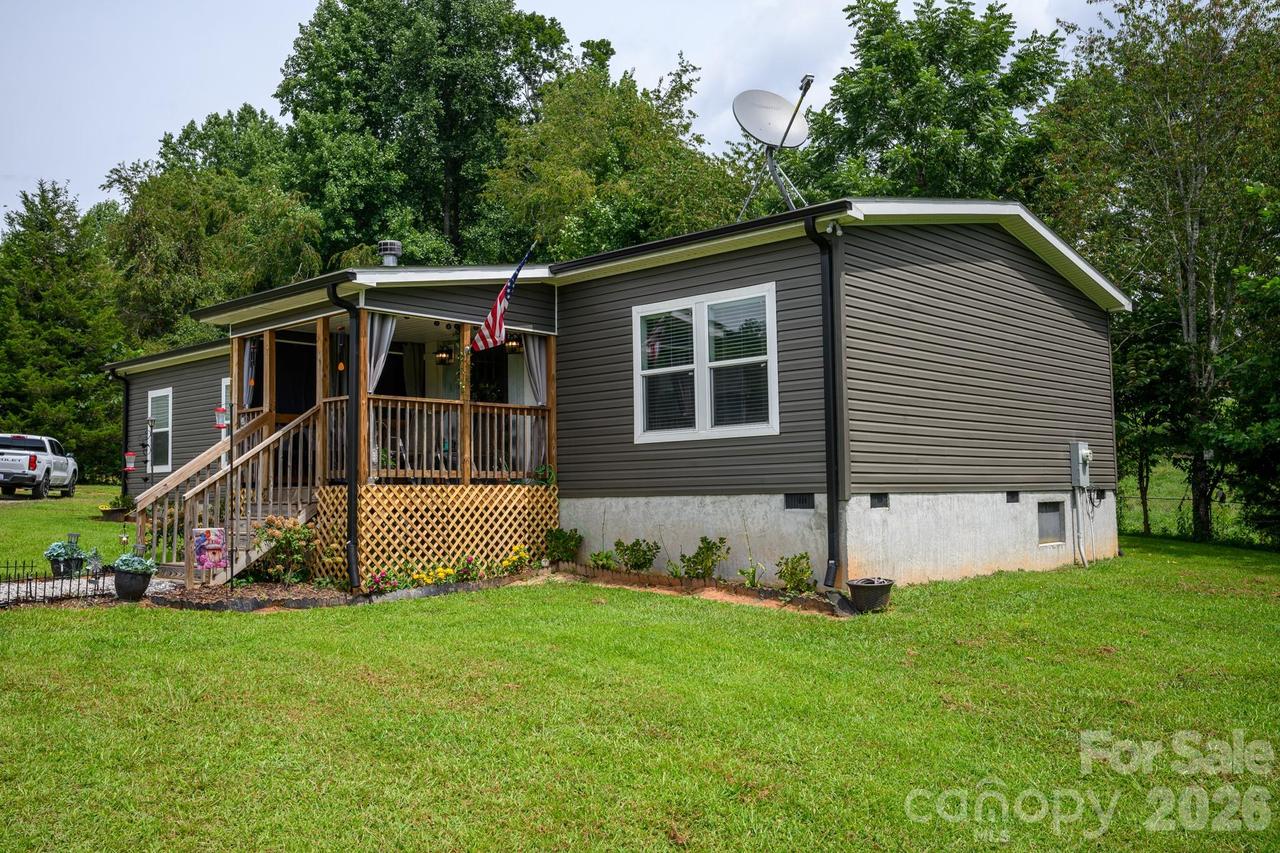 324 Plemmons Pl., Marion, NC 28752