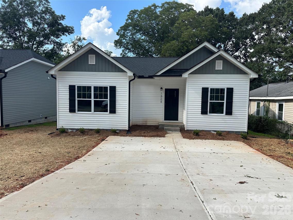 1324 Jay Ave., Gastonia, NC 28052