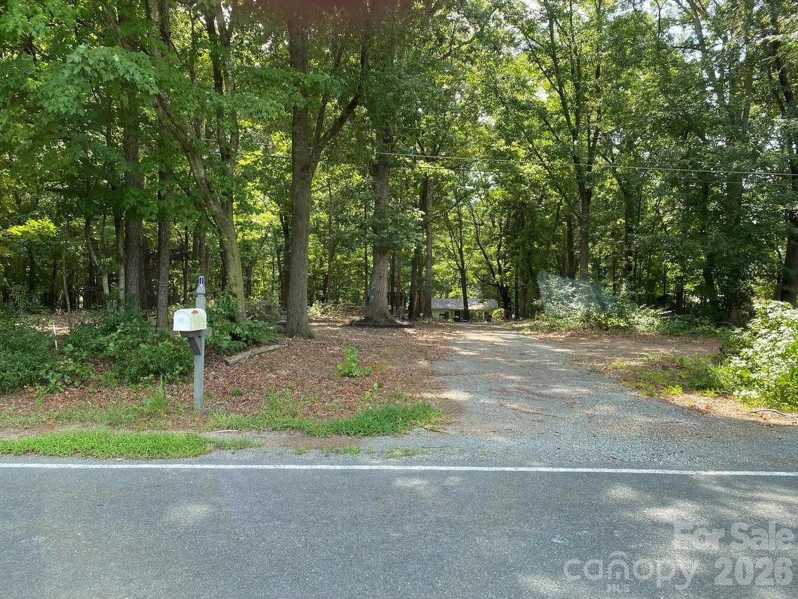 3317 Rilla Hamilton Rd., Monroe, NC 28110