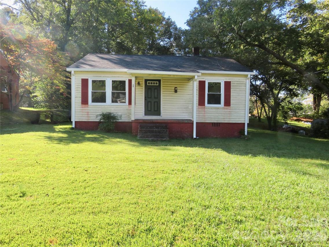 803 W Elm St., Shelby, NC 28150