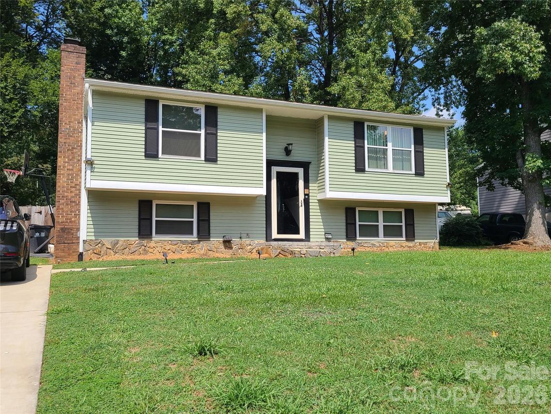 4809 Garvis Dr. #20, Charlotte, NC 28269