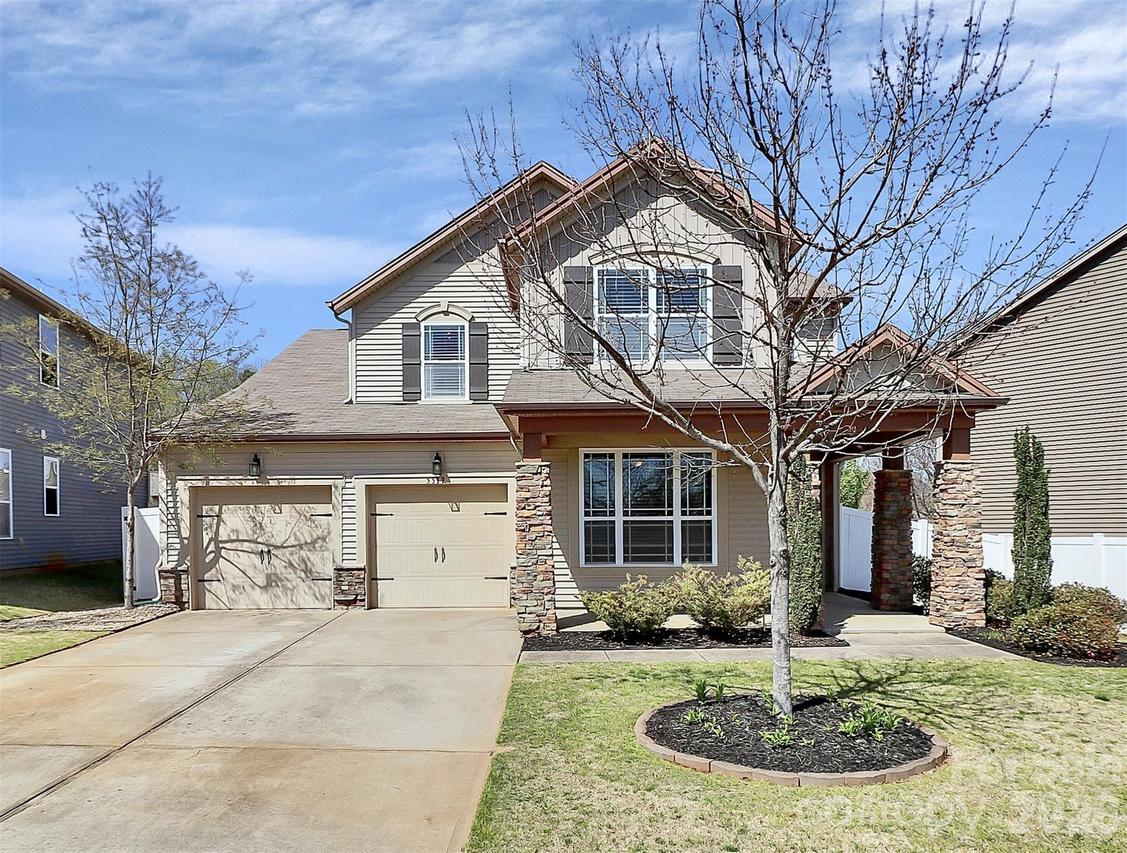 5519 Hubbard Point Dr., Charlotte, NC 28269