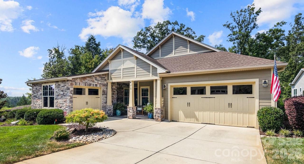 418 Flat Rock Dr., Denver, NC 28037