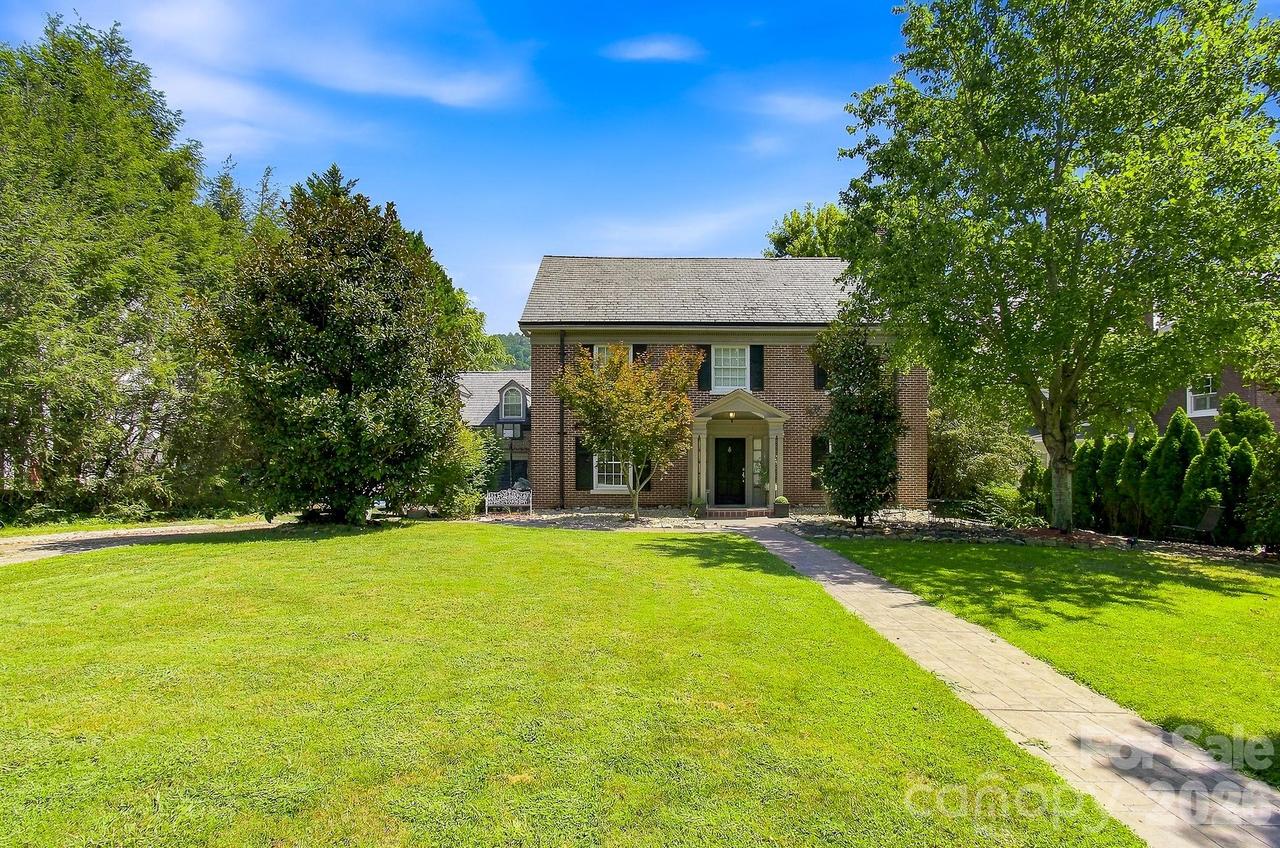 199 Kimberly Ave., Asheville, NC 28804