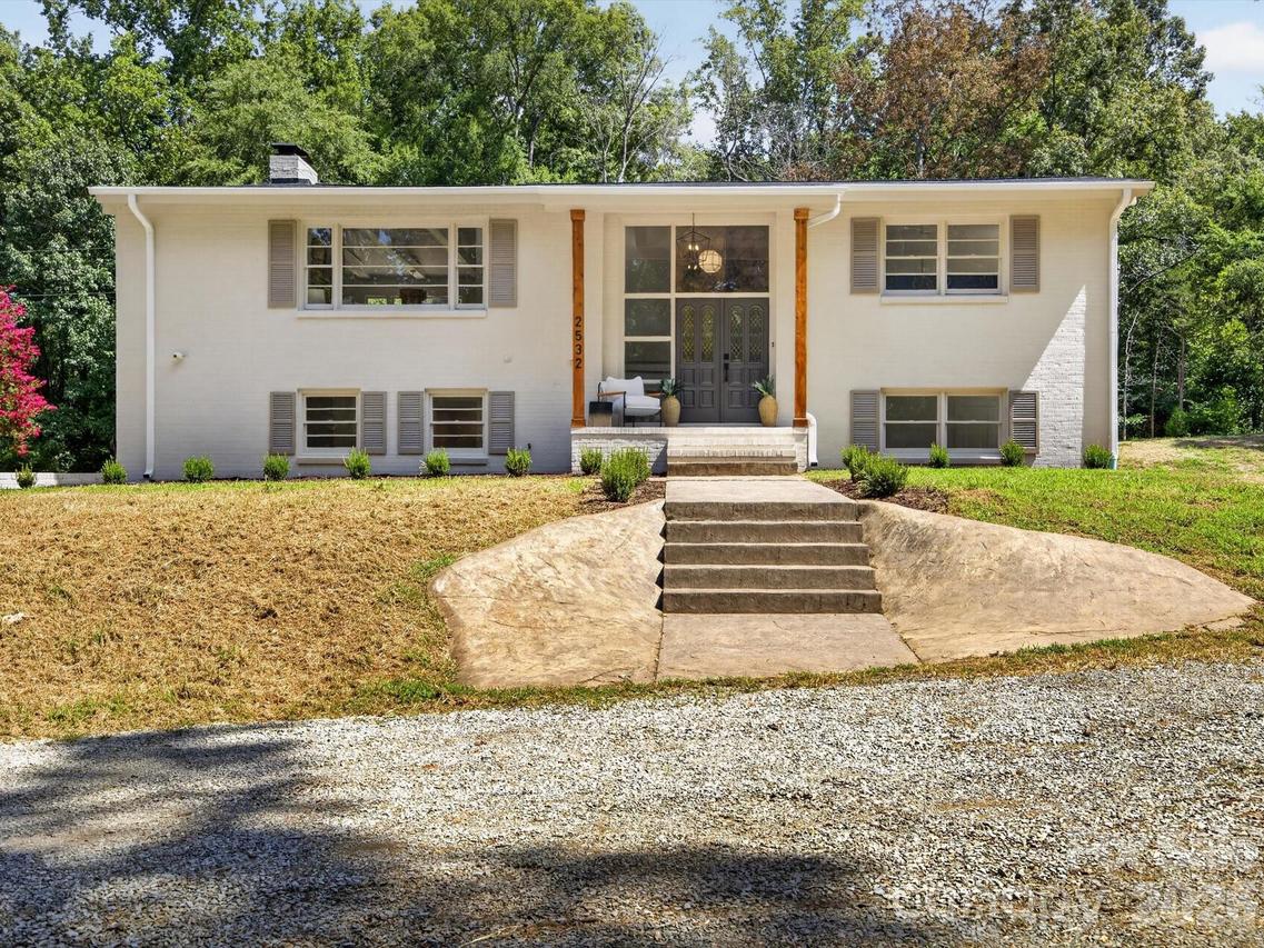 2532 Sam Newell Rd., Matthews, NC 28105