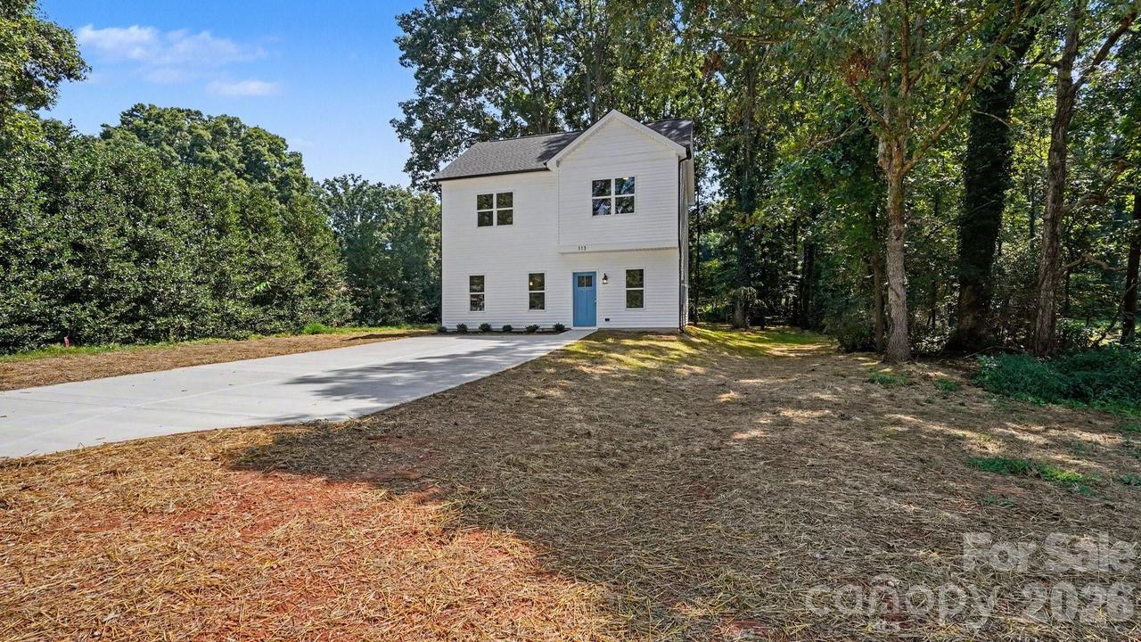 113 Little John Rd., Statesville, NC 28625