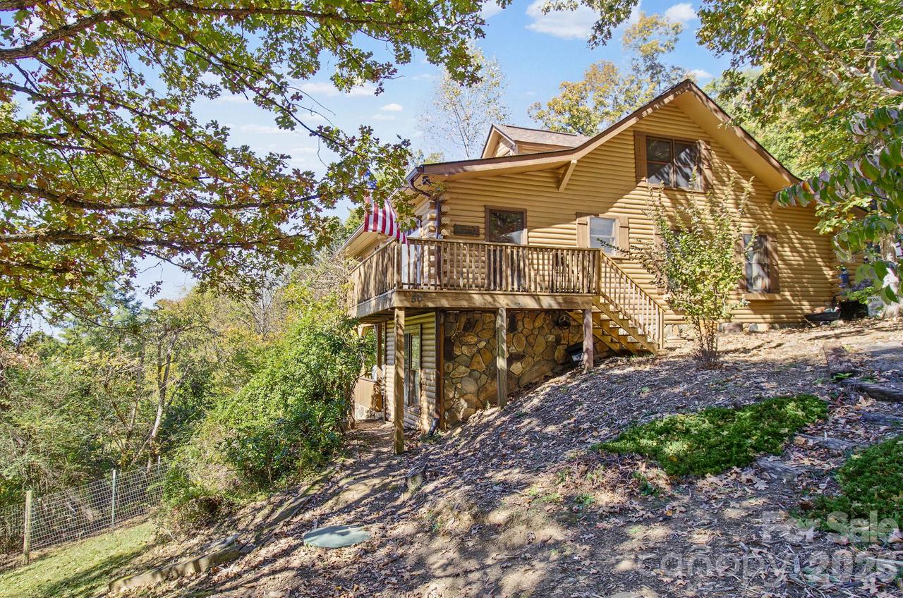 50 Pops Pl., Weaverville, NC 28787