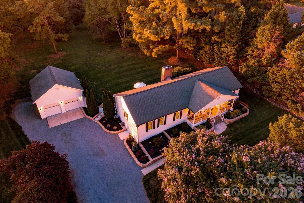 2429 Cassidy Dr., Davidson, NC 28036