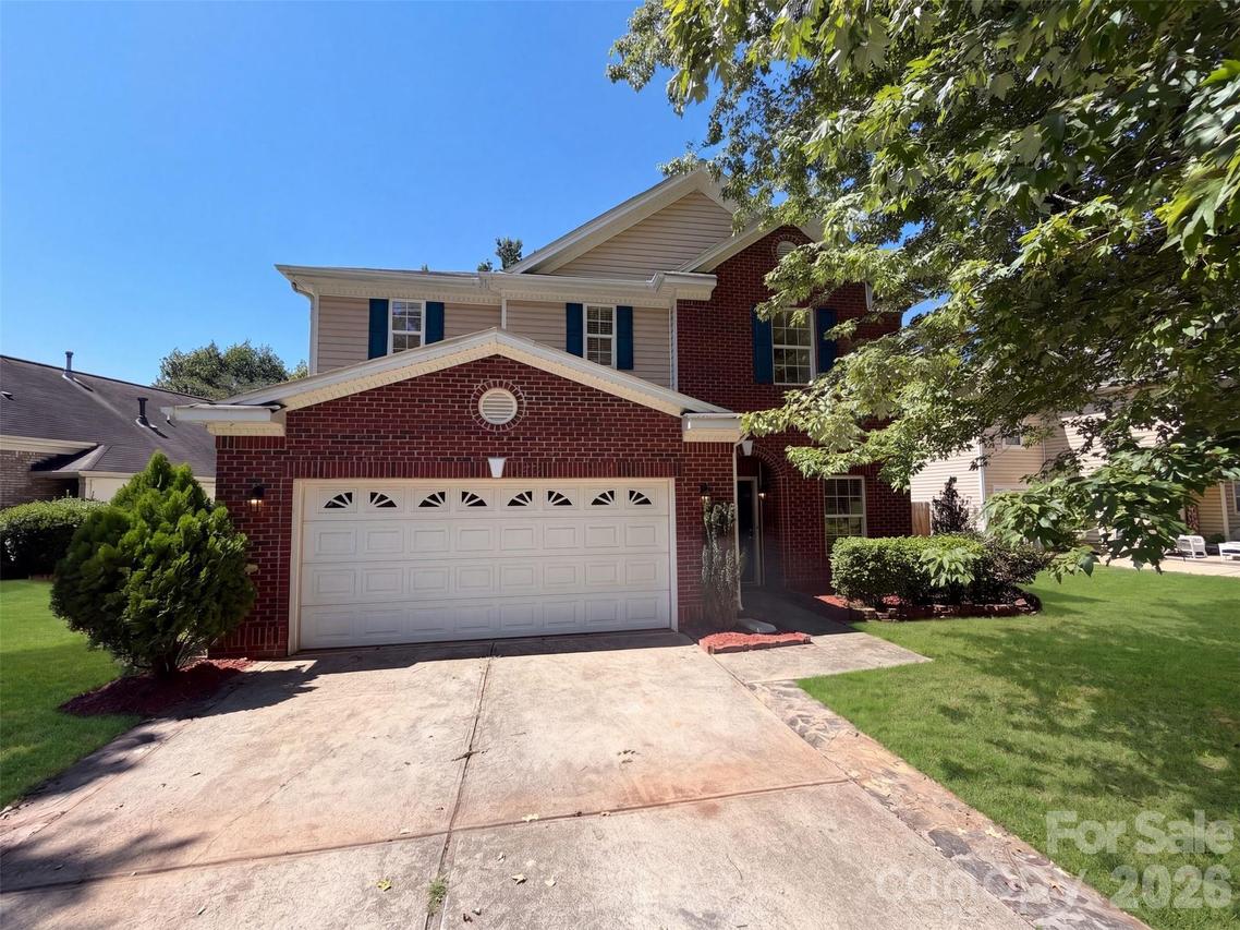 14021 Pinyon Pine Ln., Charlotte, NC 28215