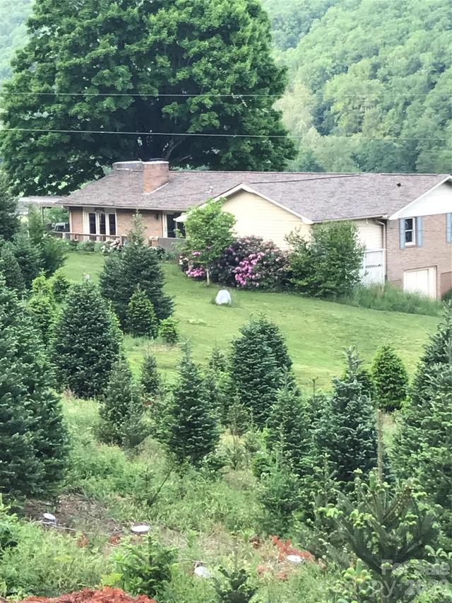 455 Avery Ln., Newland, NC 28657