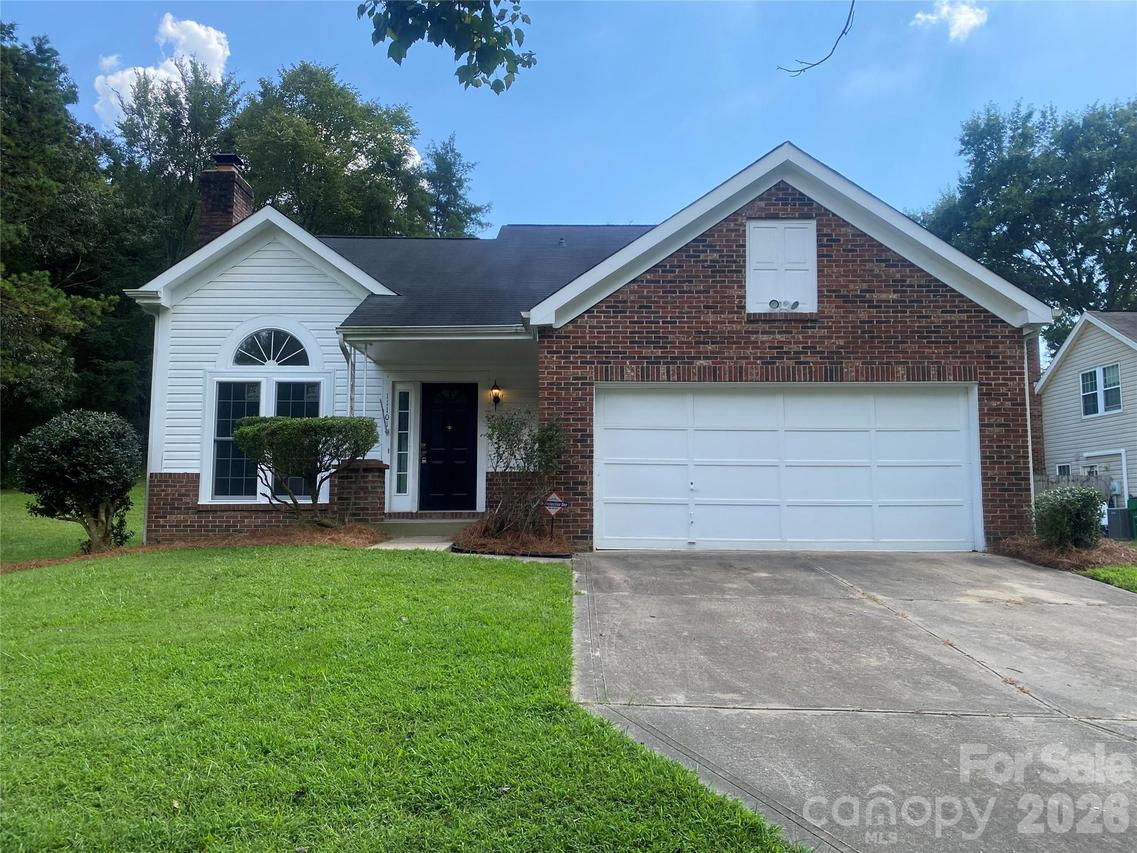 11101 Deerpath Ct., Charlotte, NC 28262