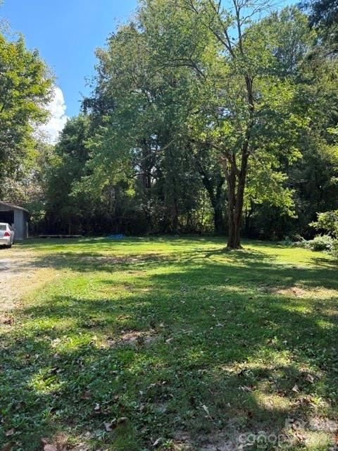 99999 Chapel Park Rd. #3, Asheville, NC 28803