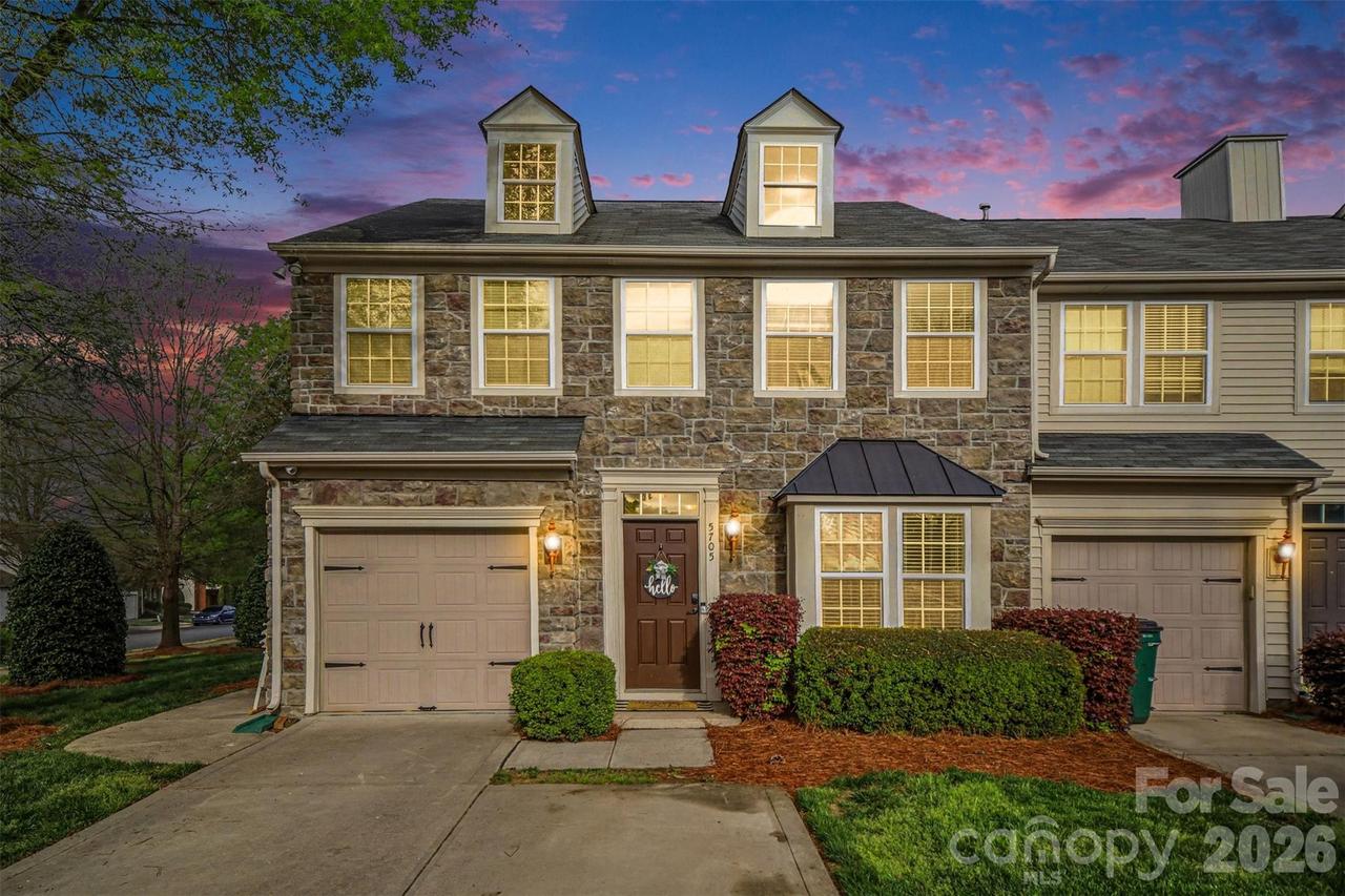5705 Mossdale Ln., Charlotte, NC 28278