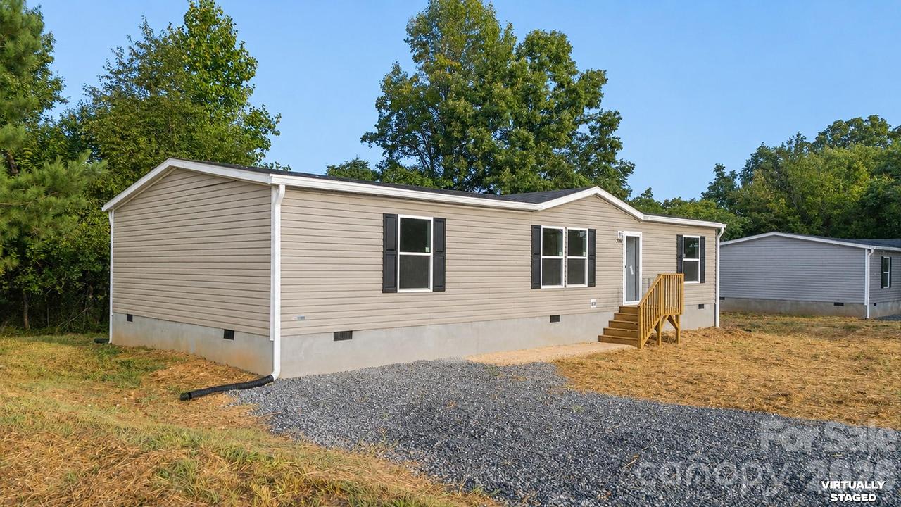 2203 Kingston Rd., Kingstown, NC 28150