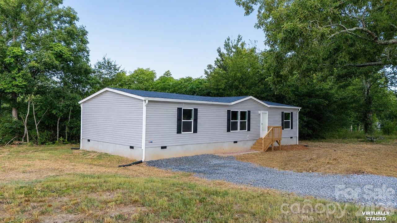 2205 Kingston Rd., Kingstown, NC 28150