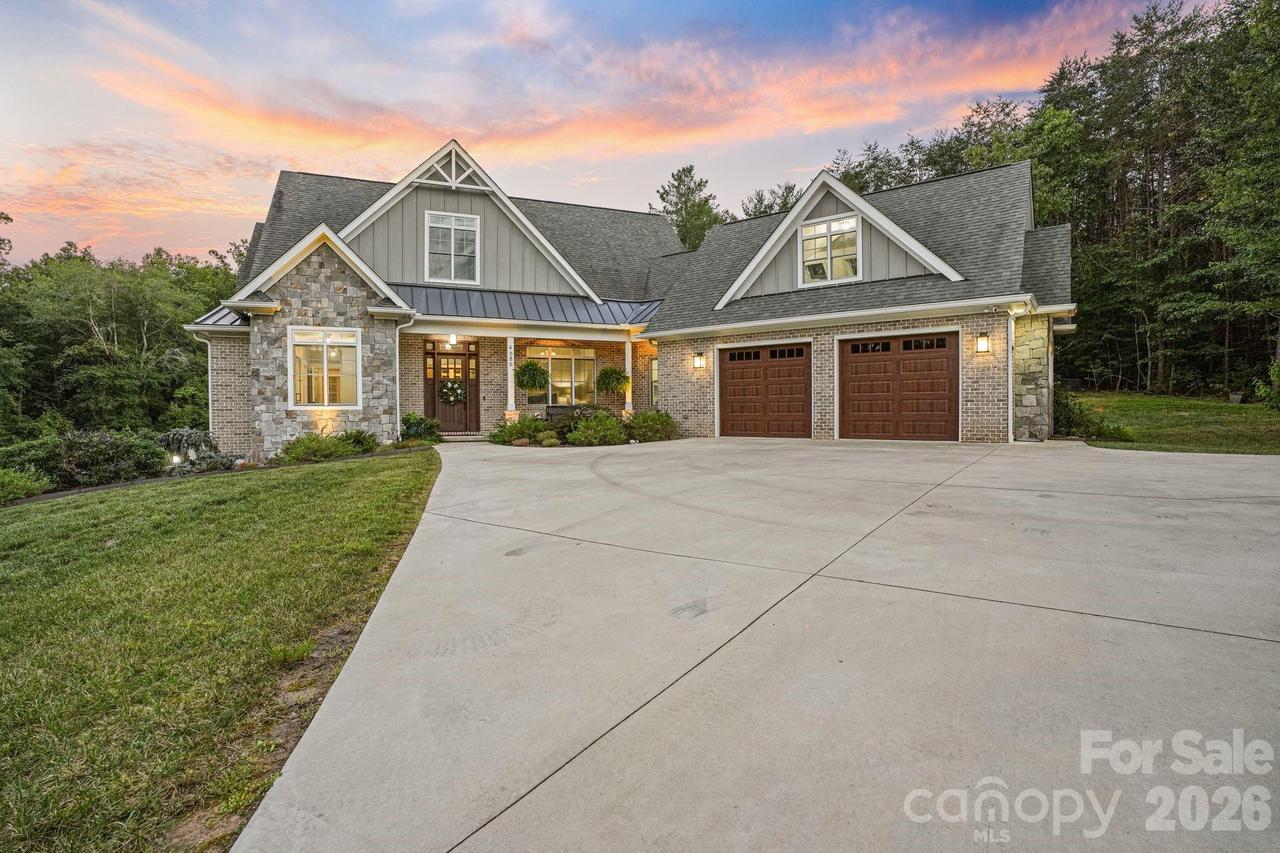 4686 Miller Bridge Rd., Connelly Springs, NC 28612