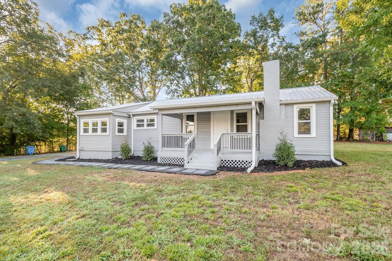 1356 Eastside Ave., Albemarle, NC 28001