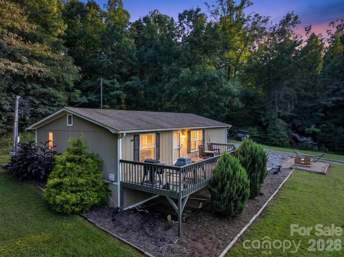 2437 S Rosedale Dr., Lenoir, NC 28630