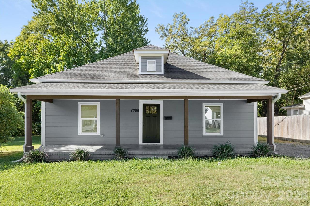 4309 Hovis Rd., Charlotte, NC 28208