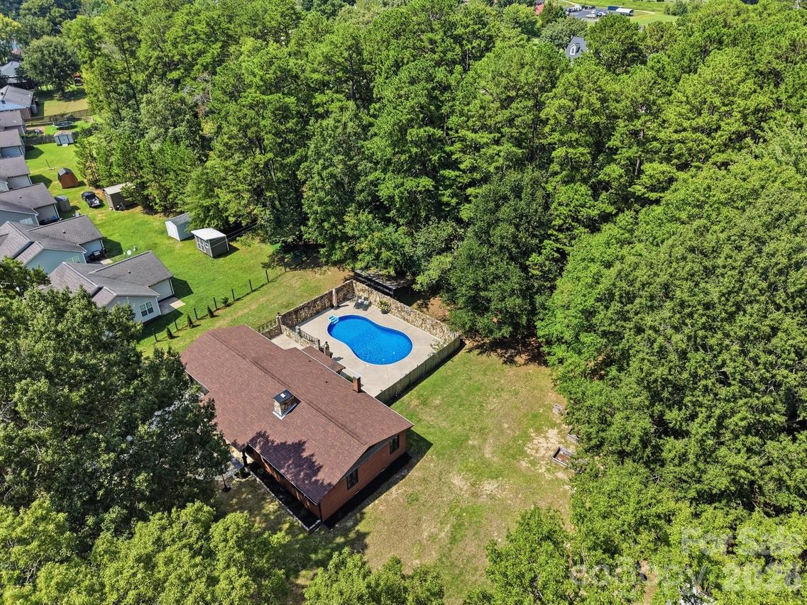 1471 Ontario Dr., Kannapolis, NC 28083