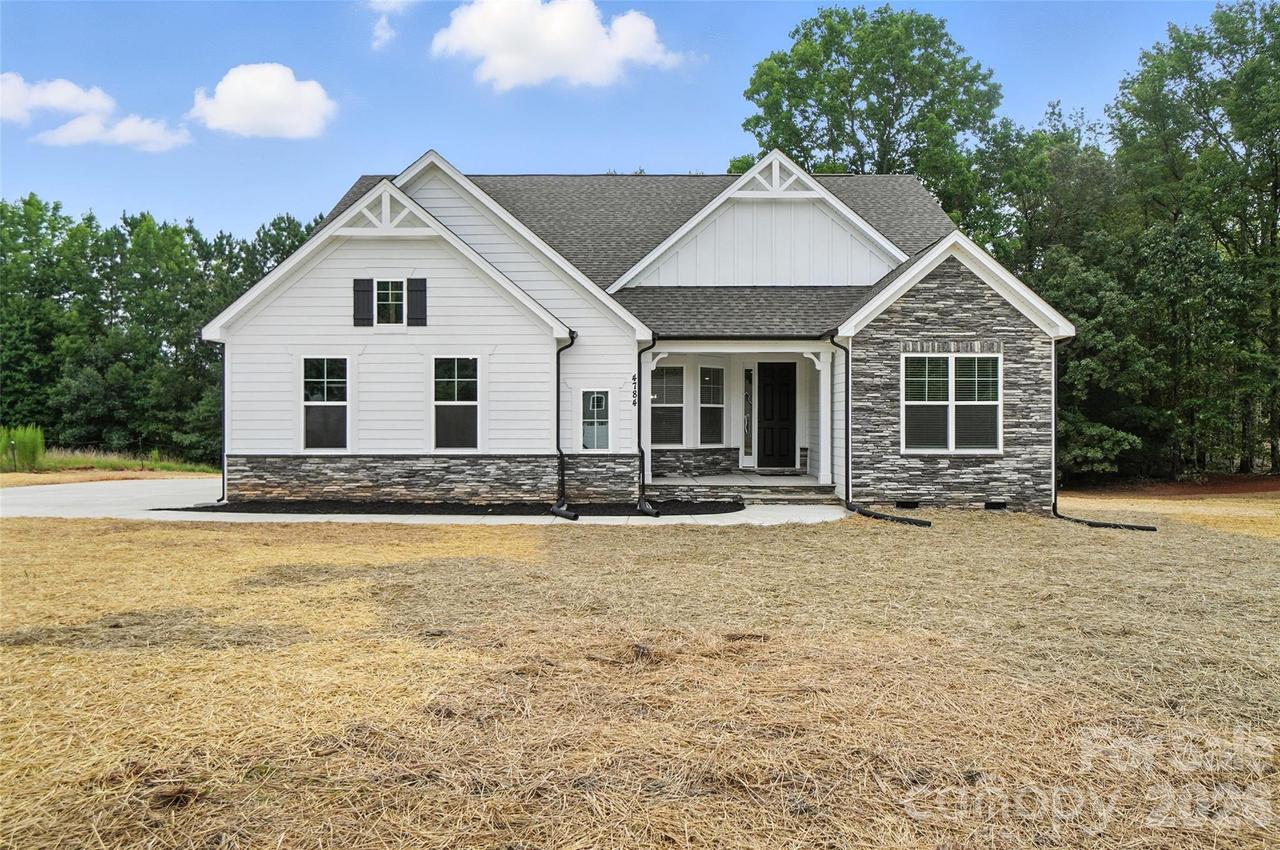 162 Clark Cove Rd., Statesville, NC 28677