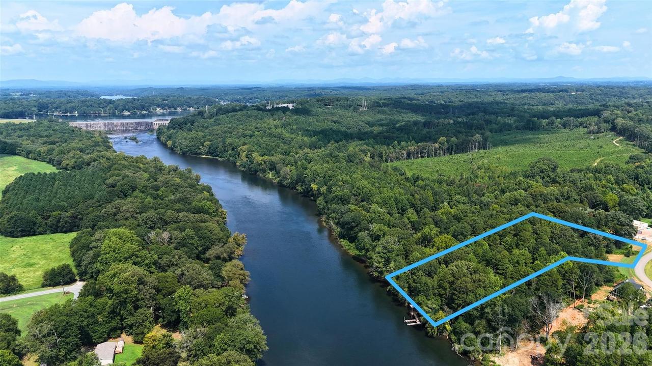 152 Slate Dr., Statesville, NC 28625