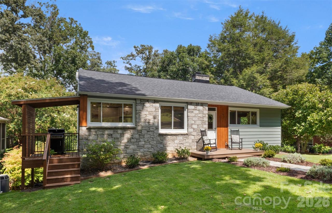 33 Maywood Rd., Asheville, NC 28804