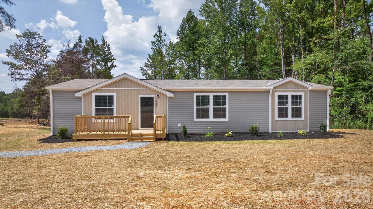 445 Kindley Rd., Thomasville, NC 27360